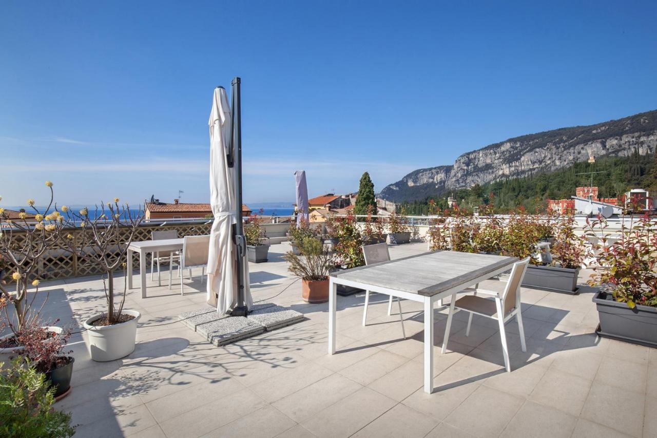 La Rocca Suite Garda  Eksteriør billede